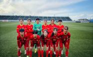 关于挑战前行：女足赛事中团队合作无间的信息